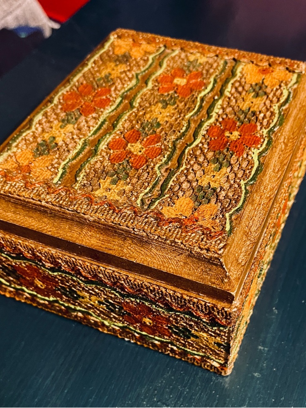 Vintage Decorative Floral Carved Wooden Trinket Jewelry Box with Lid